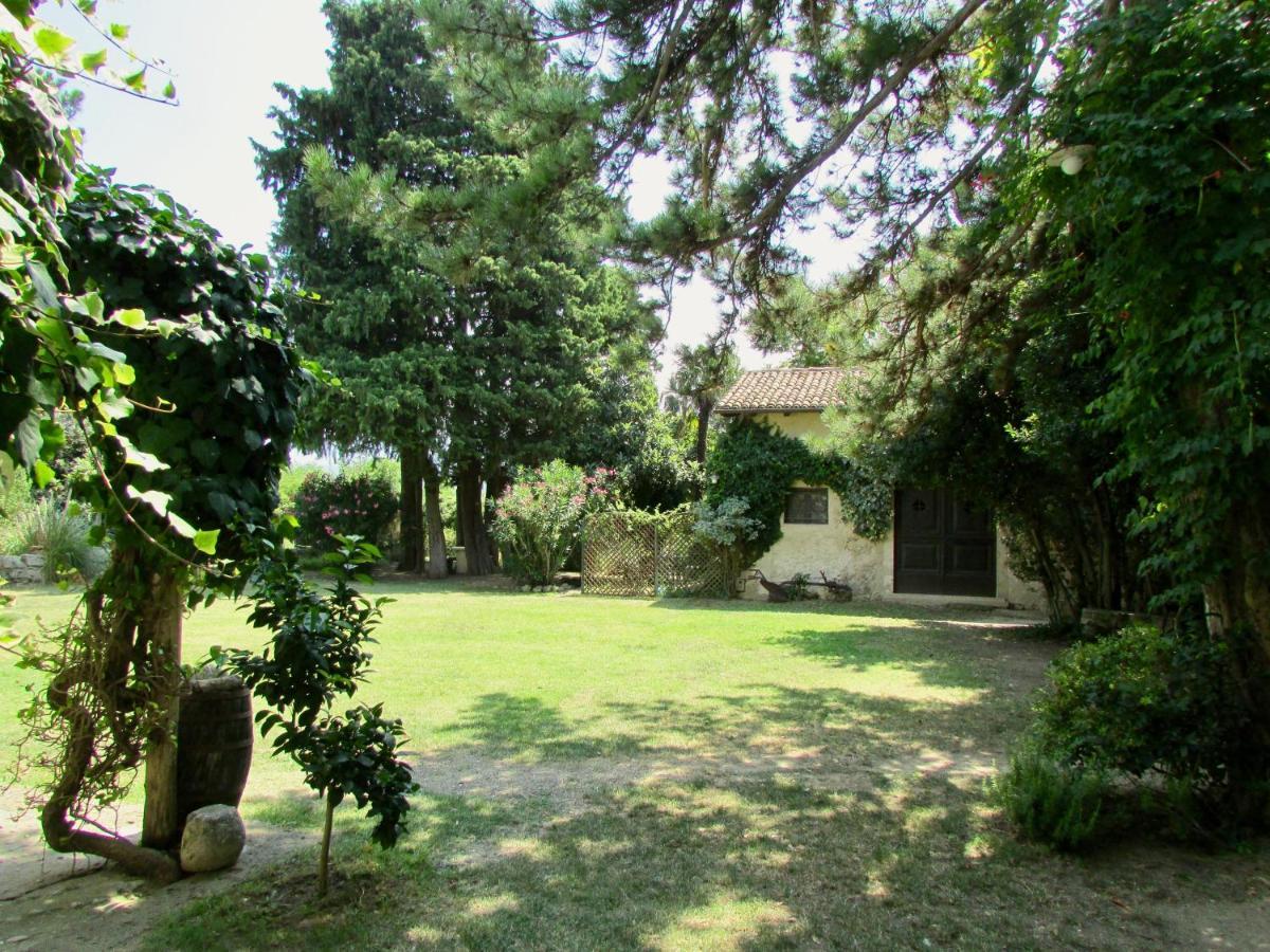 Agriturismo "Borgo Madonna Degli Angeli" - Charming Cottages In The Gardens ! Tocco da Casauria Екстериор снимка